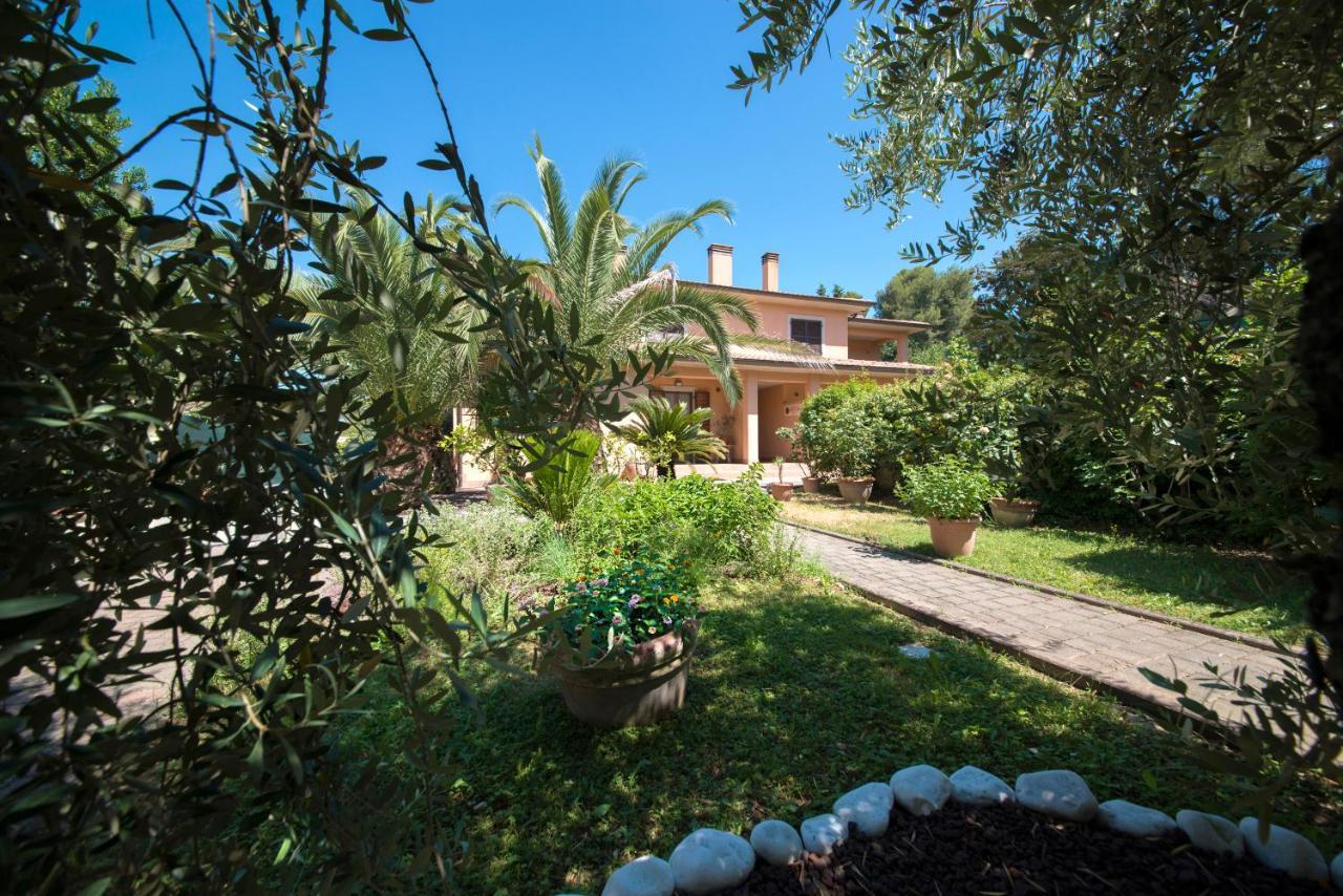 Villa Alida Casa Vacanze Фолиньо Экстерьер фото